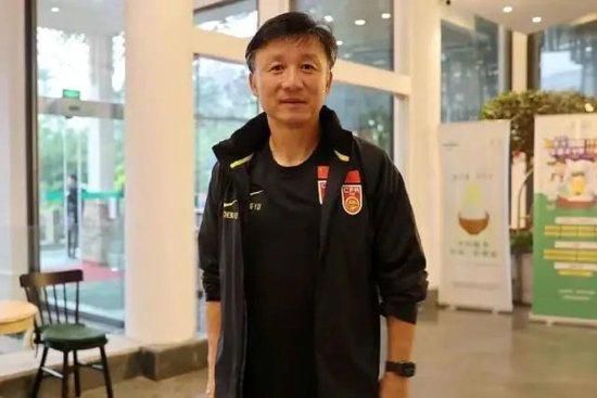 我们也相信这一代年轻人也一定会在实现中华民族伟大复兴的历史新征程当中，承担起我们这一代人应该承担的历史使命，贡献出自己的力量